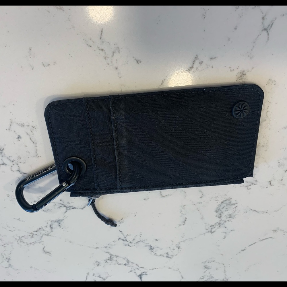 Athlete wallet